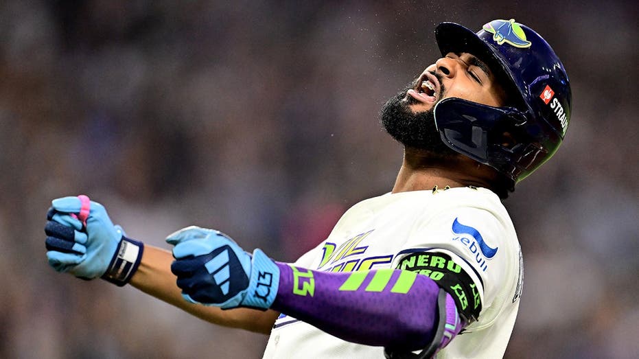 Rays punch their ticket to the World Series, taking down Guardians in Game 6 to set up series with Brewers