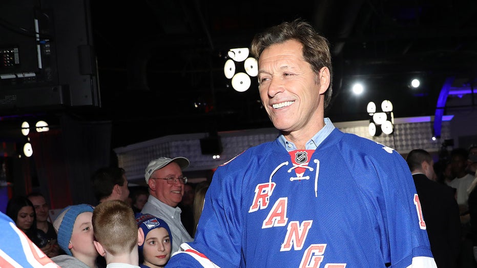 Former Rangers star Ron Duguay dead at 69 after cancer battle, girlfriend Sarah Palin announces