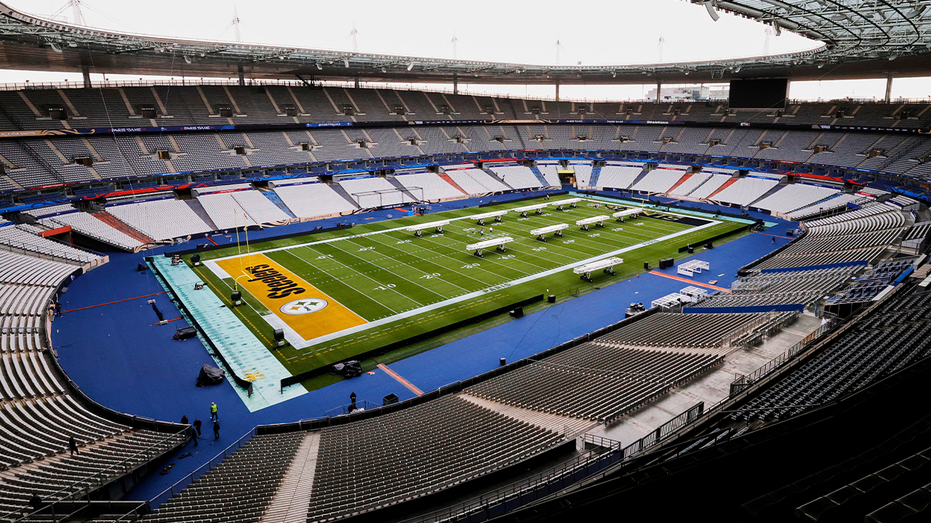 Social media is not digging the Steelers' Paris travel plans ahead of their game in Paris