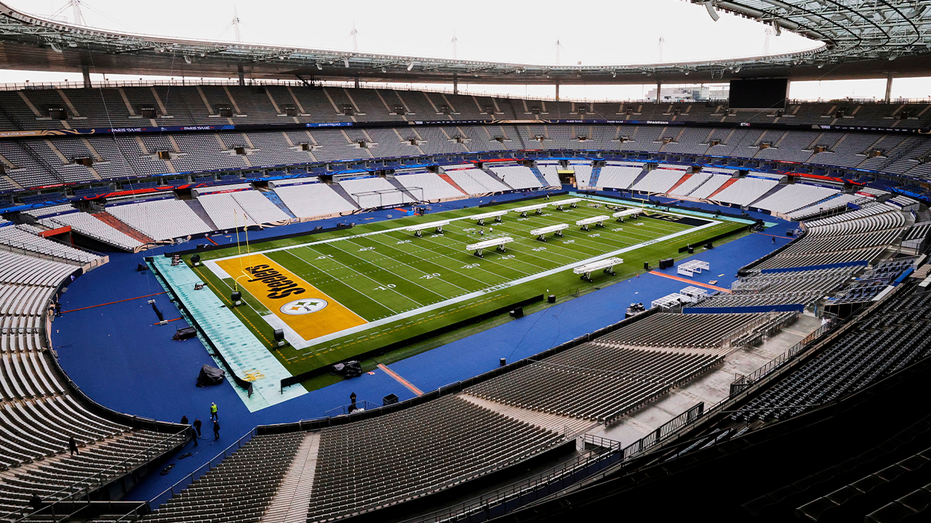 Social media is not digging the Steelers' Paris travel plans ahead of their game in Paris