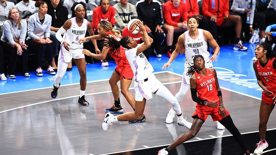 Dream, Valkyries leave court before TI’s 10-year-old daughter sings WNBA Finals anthem