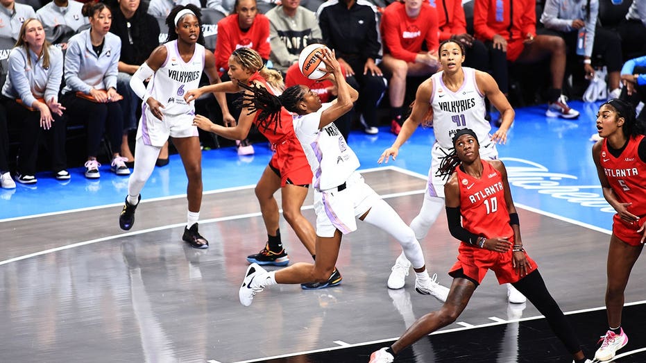 Dream, Valkyries leave court before TI’s 10-year-old daughter sings WNBA Finals anthem