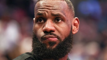 LeBron Doesn't Take Pay Cut, Immediately Trashes Lakers' Roster - Fox News