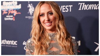 Brittany Mahomes Wraps Herself In A Bow, Paige Spiranac Wants To Stuff Stockings & Rosie O'Donnell Shuts Up! - Fox News