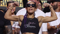 Female boxer's fight canceled after she was injured getting her hair done