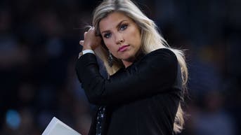 CBS Sideline Reporter Melanie Collins Vs. The Sideline Reporters Of IG, Front Row Amy Is Back & Tacos! - Fox News