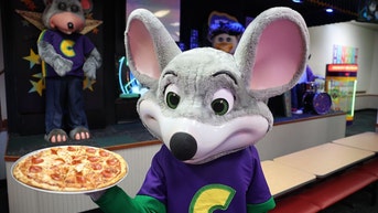 A Broken Eye Socket & Two Arrests After A Chuck E. Cheese Brawl During 5-Year-Old's Birthday Party - Fox News