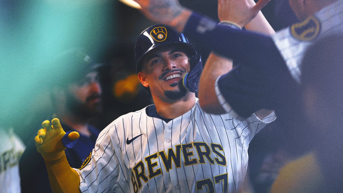 Brewers clinch third NL Central title in four years after Cubs lose to A's thumbnail