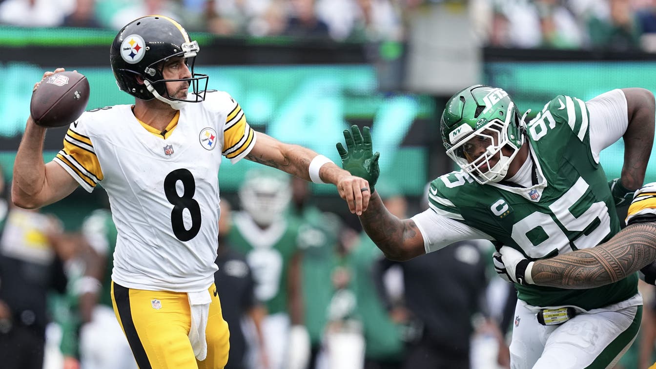 Why Aaron Rodgers' Steelers Debut Was Encouraging But Ominous