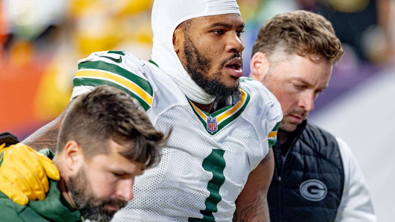 Packers' Micah Parsons, Tucker Kraft Share Updates As Both Recover From Torn ACL