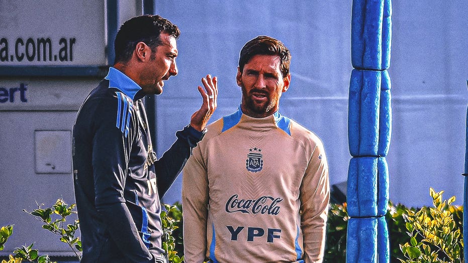 As Argentina Prepares for World Cup, Scaloni Hopes To Delay Messi's Retirement