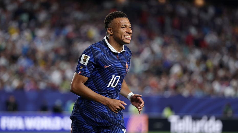 How to Watch the World Cup Today: Schedule, Times, TV, Streaming for France, Norway, More