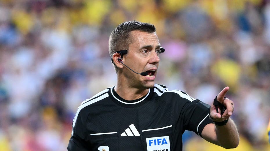 Who Are The Referees For England vs. Norway?